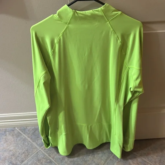 Athleta running top - Picture 3 of 5